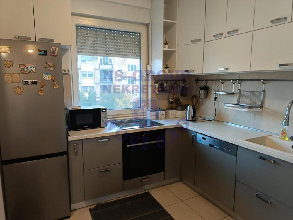 Slika 2 - Bulevar patrijarha Pavla (Somborski bulevar), 93m2, četvorosoban stan, novogradnja, 258.600 €