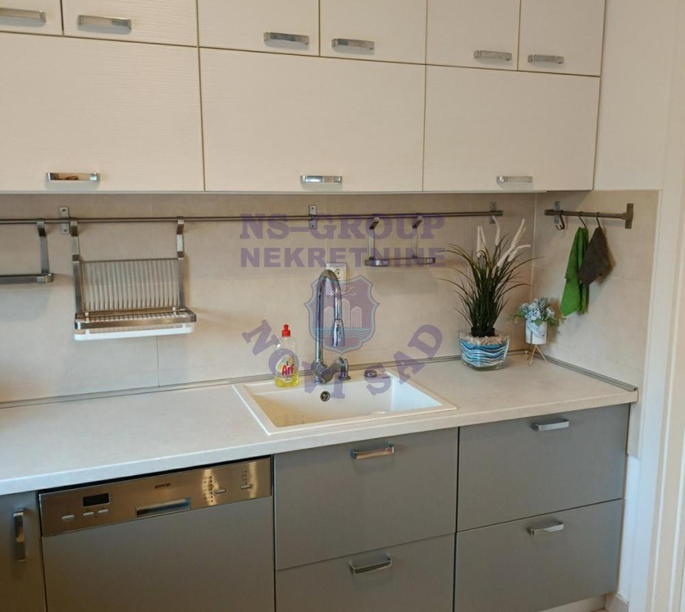 Slika 3 - Bulevar patrijarha Pavla (Somborski bulevar), 93m2, četvorosoban stan, novogradnja, 258.600 €