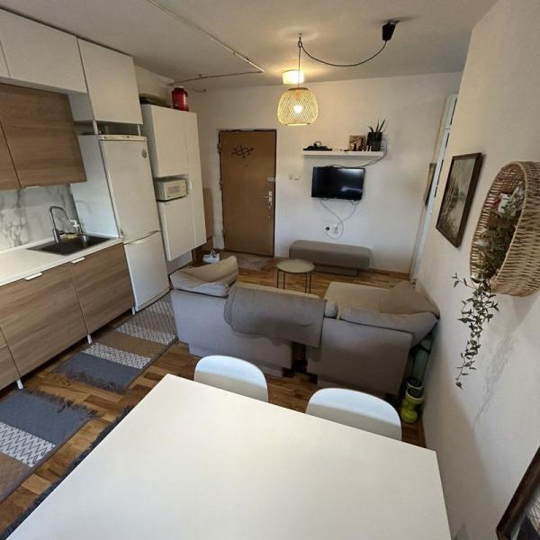 Glavna slika -Bulevar oslobođenja, 57m2, trosoban stan, novogradnja, 154.500 €