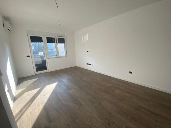 Glavna slika -Veternik, 71m2, troiposoban stan, novogradnja, 153.600 €