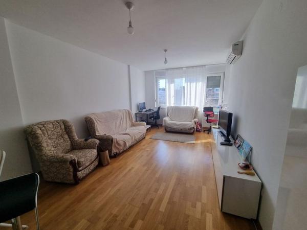 Glavna slika -Bulevar oslobođenja, 65m2, dvoiposoban stan, novogradnja, 194.160 €