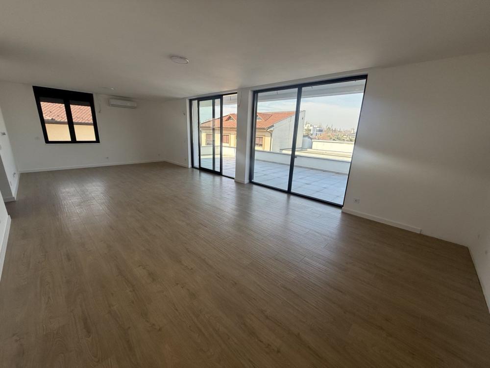 Glavna slika -Novi Sad, 140m2, petosoban stan, novogradnja, 463.500 €