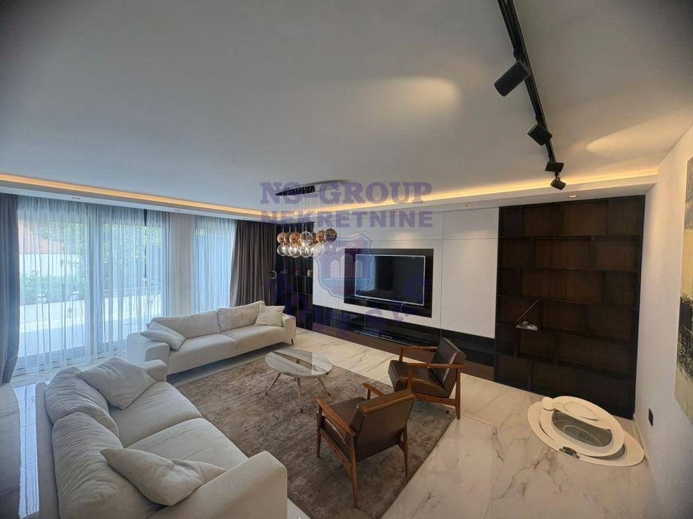 Glavna slika -Bulevar patrijarha Pavla (Somborski bulevar), 130m2, četvorosoban stan, novogradnja, 432.600 €