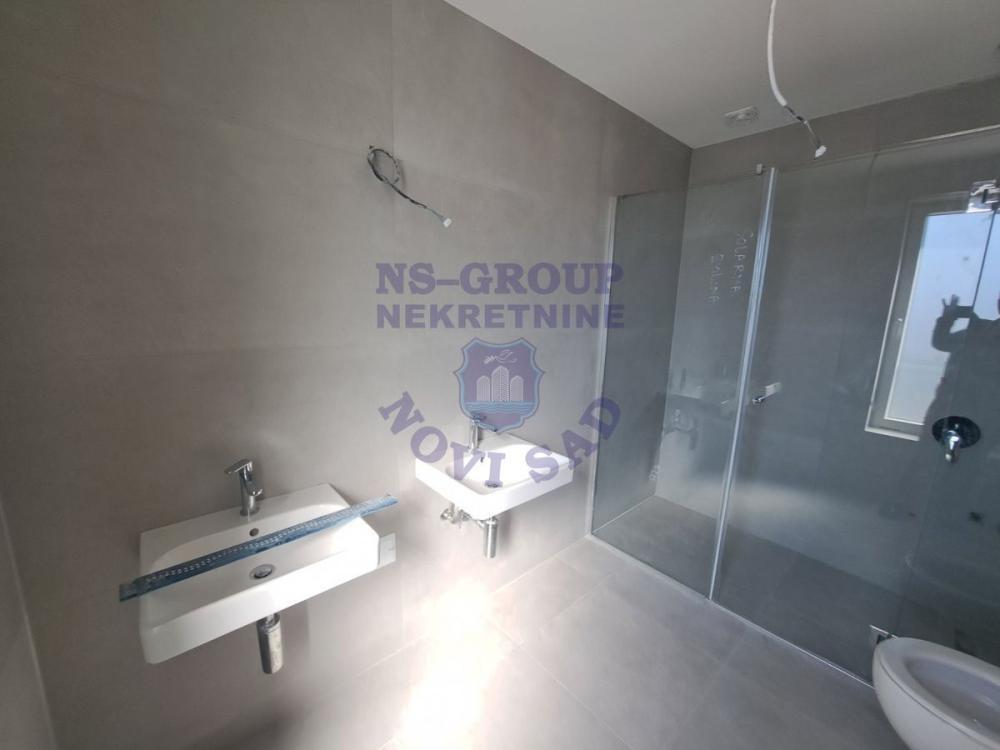 Glavna slika -Petrovaradin, 154m2, četvorosoban stan, novogradnja, 380.690 €