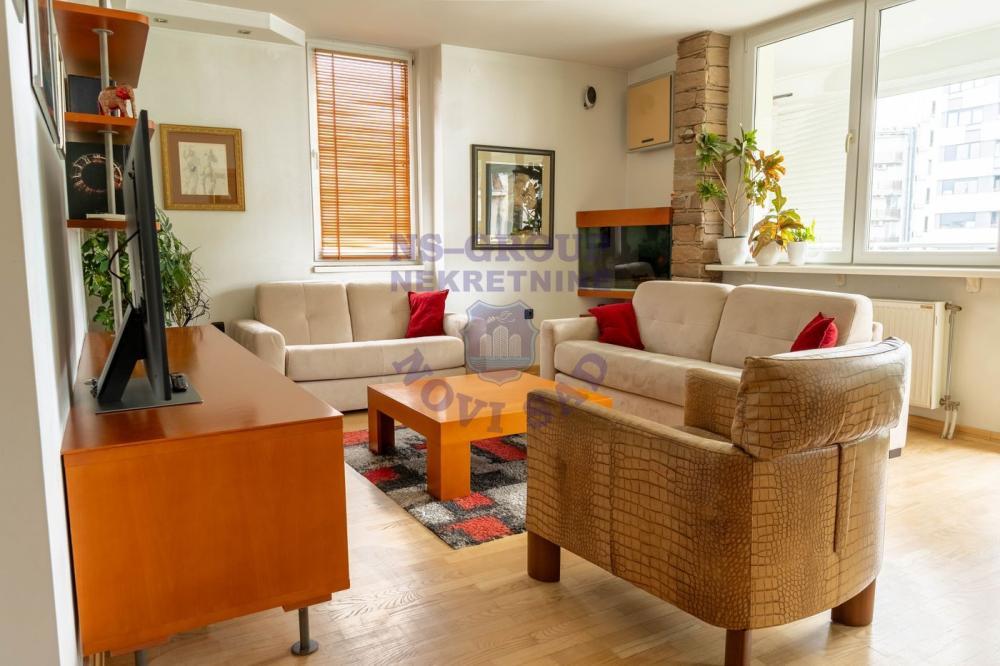 Glavna slika -Grbavica, 136m2, petosoban stan, novogradnja, 288.560 €