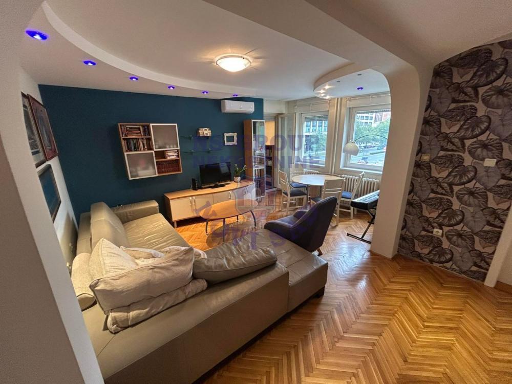 Glavna slika -Bulevar oslobođenja, 73m2, dvoiposoban stan, novogradnja, 216.300 €