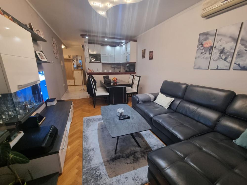 Glavna slika -Grbavica, 80m2, troiposoban stan, novogradnja, 206.000 €