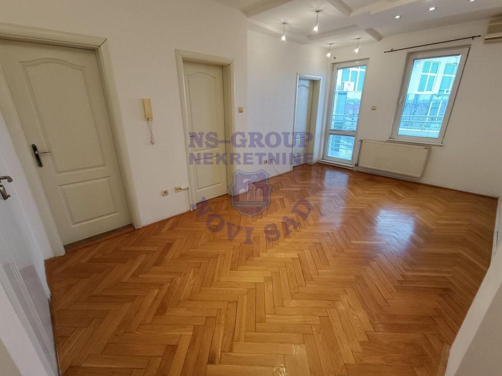 Glavna slika -Bulevar oslobođenja, 46m2, dvosoban stan, novogradnja, 142.140 €