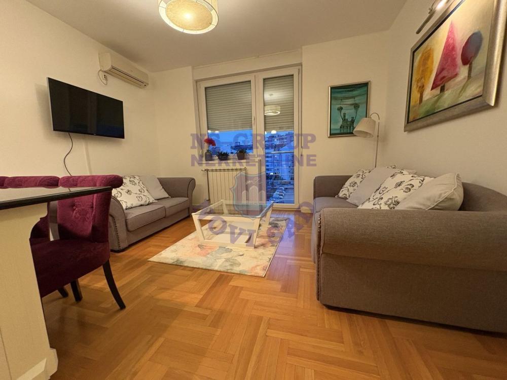 Glavna slika -Novi Sad centar, 37m2, dvosoban stan, novogradnja, 222.000 €