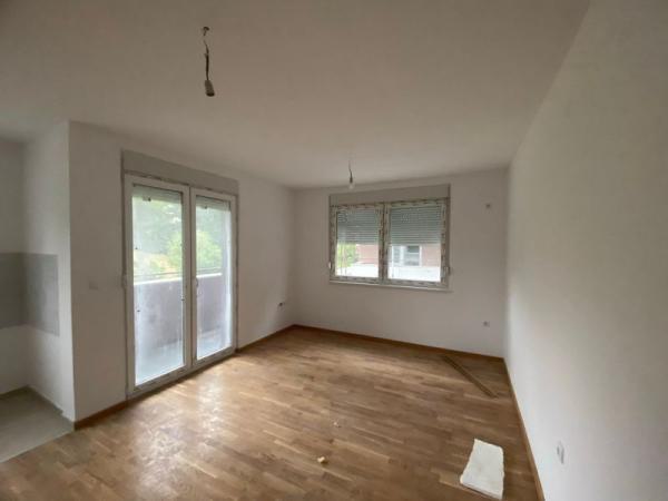 Glavna slika -Sremska Kamenica, 60m2, trosoban stan, novogradnja, 105.060 €