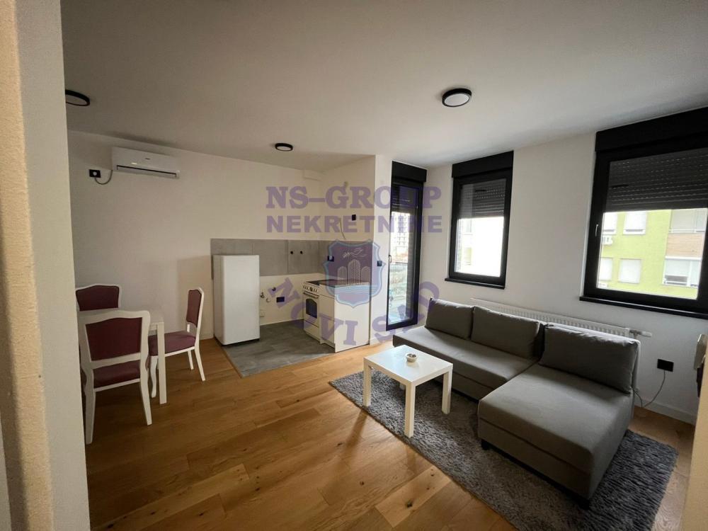 Glavna slika -Bulevar patrijarha Pavla (Somborski bulevar), 38m2, jednoiposoban stan, novogradnja, 126.000 €