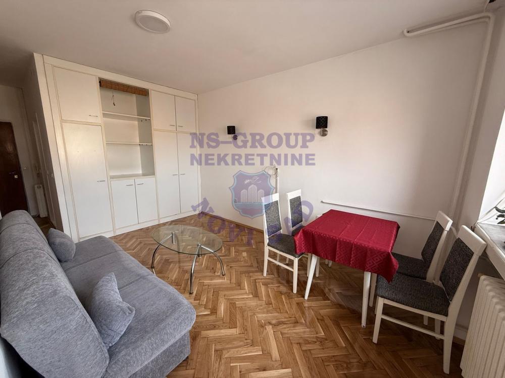 Glavna slika -Bulevar patrijarha Pavla (Somborski bulevar), 35m2, jednoiposoban stan, novogradnja, 110.000 €